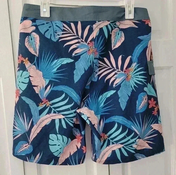 Rip Curl Boys Board Shorts Size 20 Tropical Pool vacation - Picture 4 of 5